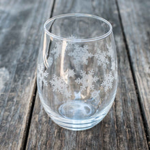 Load image into Gallery viewer, 15oz Stemless Wine Glass - Snowflakes