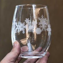 Load image into Gallery viewer, 15oz Stemless Wine Glass - Snowflakes