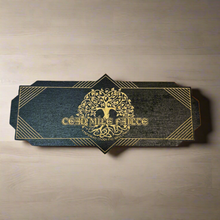 Load image into Gallery viewer, Céad Míle Fáilte - A Hundred Thousand Welcomes - BLACK Sign 4x8