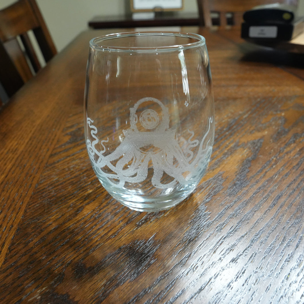 15oz Stemless Wine Glass - Steampunk Octopus