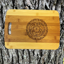 Load image into Gallery viewer, Hawaiian Turtle Cutting Board 14&#39;&#39;x9.5&#39;&#39;x.5&#39;&#39; Bamboo