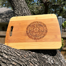 Load image into Gallery viewer, Hawaiian Turtle Cutting Board 14&#39;&#39;x9.5&#39;&#39;x.5&#39;&#39; Bamboo