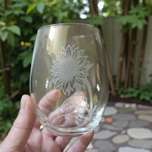 Load image into Gallery viewer, 15oz Stemless Wine Glass - Sunflower