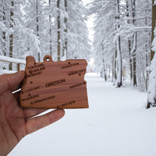 Load image into Gallery viewer, Ornament - CUSTOM - Oregon State with Cities