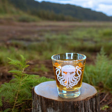 Load image into Gallery viewer, 2oz Cthulhu Shot glass