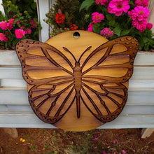 Load image into Gallery viewer, Monarch - Cedar Ornament butterfly