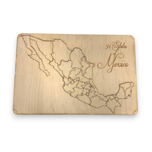 Load image into Gallery viewer, 31 States of Mexico - Puzzle Map - Art Kit - Raw Wood 18x12 Inches - 32 pieces - With Stand