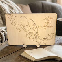 Load image into Gallery viewer, 31 States of Mexico - Puzzle Map - Art Kit - Raw Wood 18x12 Inches - 32 pieces - With Stand