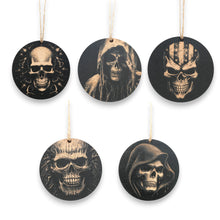 Load image into Gallery viewer, Ornament - Black - Skulls - Set of 5