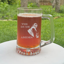Load image into Gallery viewer, 25oz Beer mug with handle - The Dude Abides