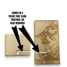 Load image into Gallery viewer, Easel - Cell phone and Pad - The Fool Tarot Card