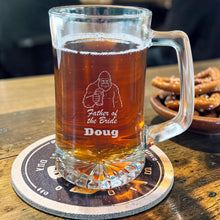 Load image into Gallery viewer, 25oz Beer mug with handle - PERSONALIZED - Bigfoot Father of the Bride - Sasquatch