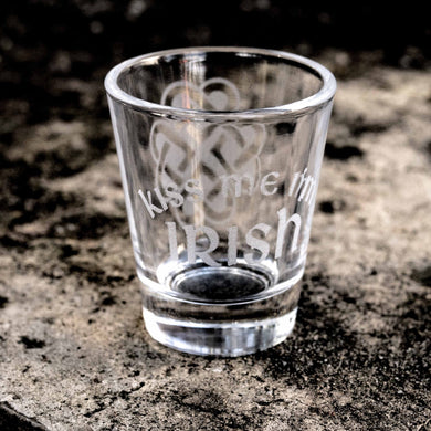 2oz Kiss me I'm Irish Shot glass