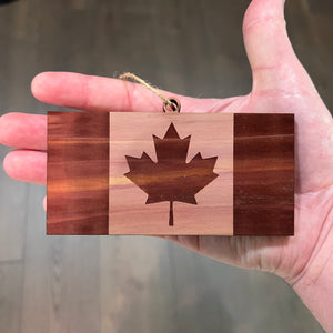 Canada Flag - Cedar Ornament