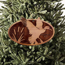 Load image into Gallery viewer, Flying Duck Worlds Best Mom - Cedar Ornament