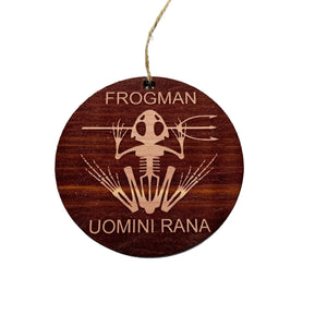 Frogman - Cedar Ornament Uomini Rana